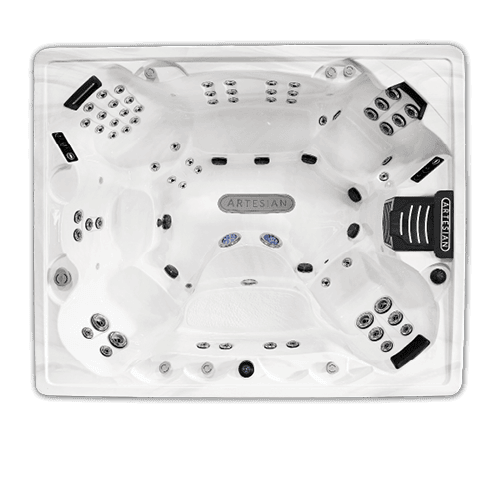 Luxury hot tub with multiple jets